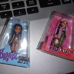Bratz Mini Dolls Set - Kiana and Tokyo a Go-Go